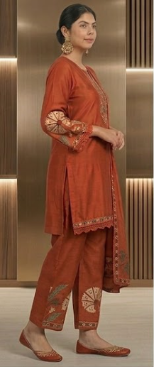 Women Ethnic Regular applique thread work Kurta with Trousers & Dupatta